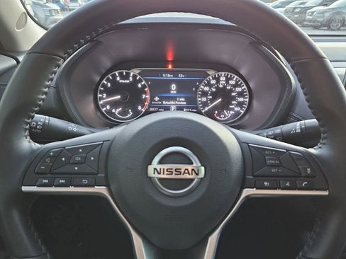 Used 2021 Nissan Sentra SV image 11