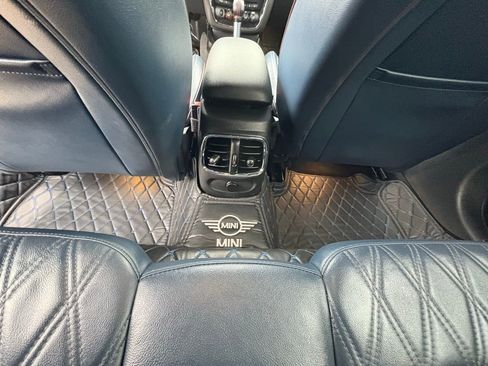 Used 2019 MINI Cooper Clubman S image 27