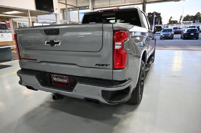 New 2026 Chevrolet Silverado 1500 RST w/ Redline Edition AWD/4WD image 5