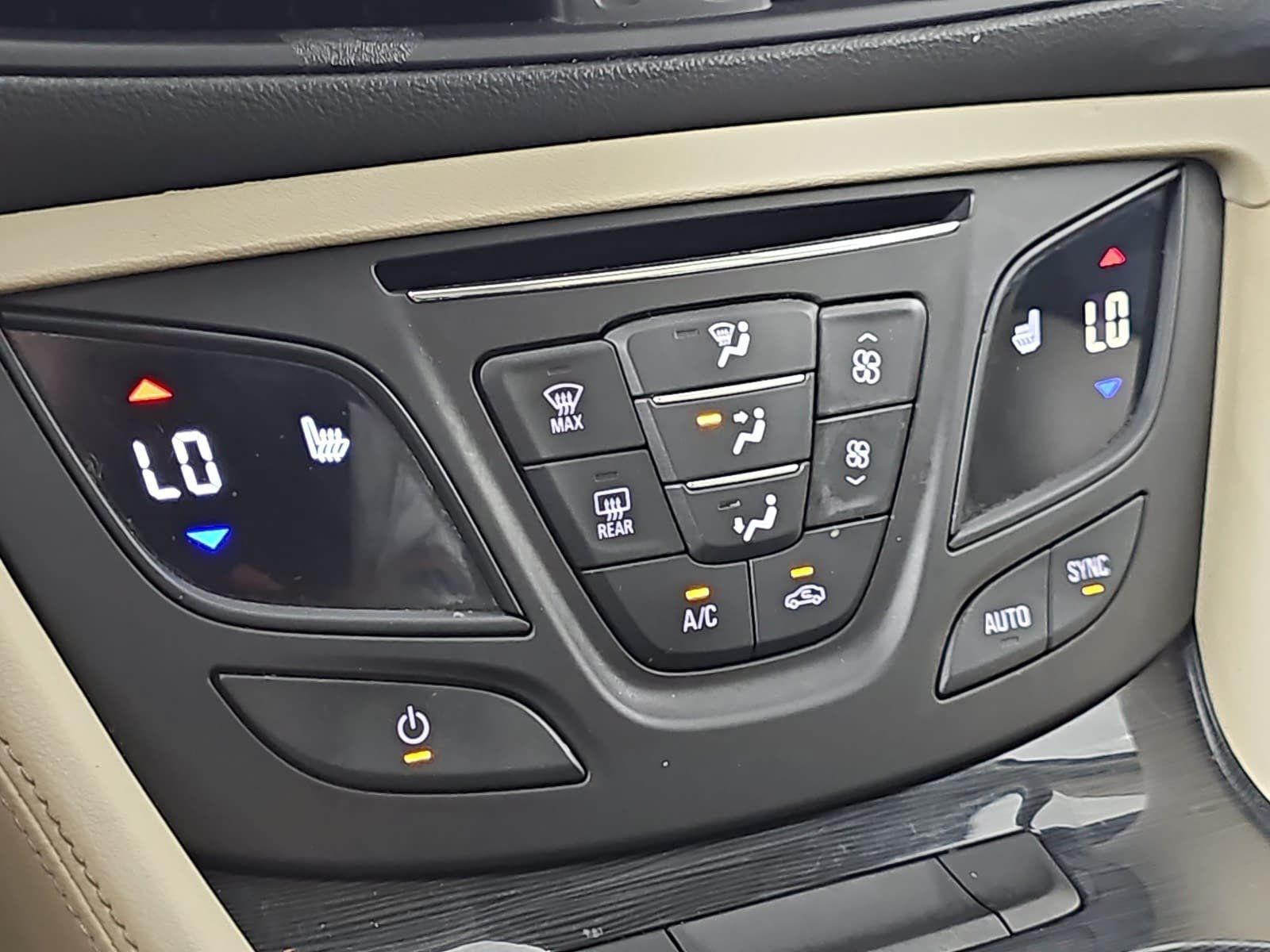 Used 2016 Buick Envision Premium AWD/4WD image 24