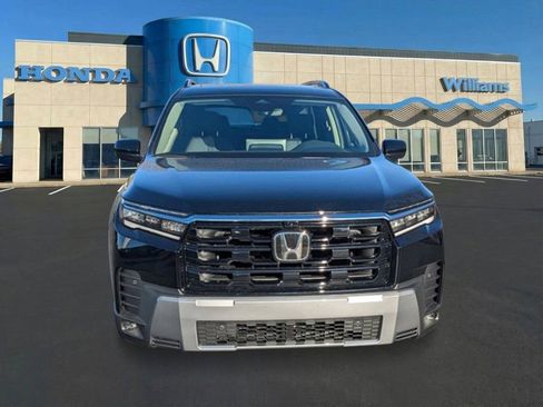 New 2026 Honda Pilot Touring image 8