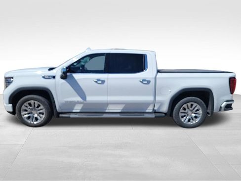 Used 2024 GMC Sierra 1500 Denali AWD/4WD image 9