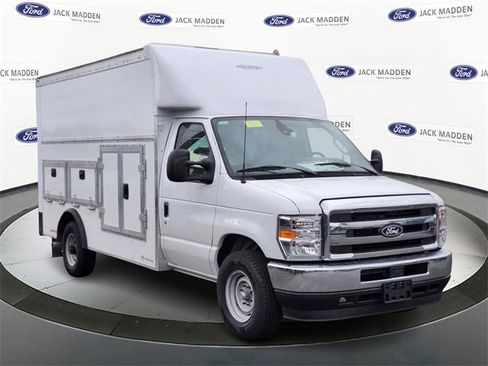 New 2026 Ford E-350 and Econoline 350 Super Duty w/ Power Equipment Group image 7