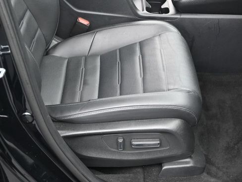 Used 2025 Honda CR-V EX-L image 11