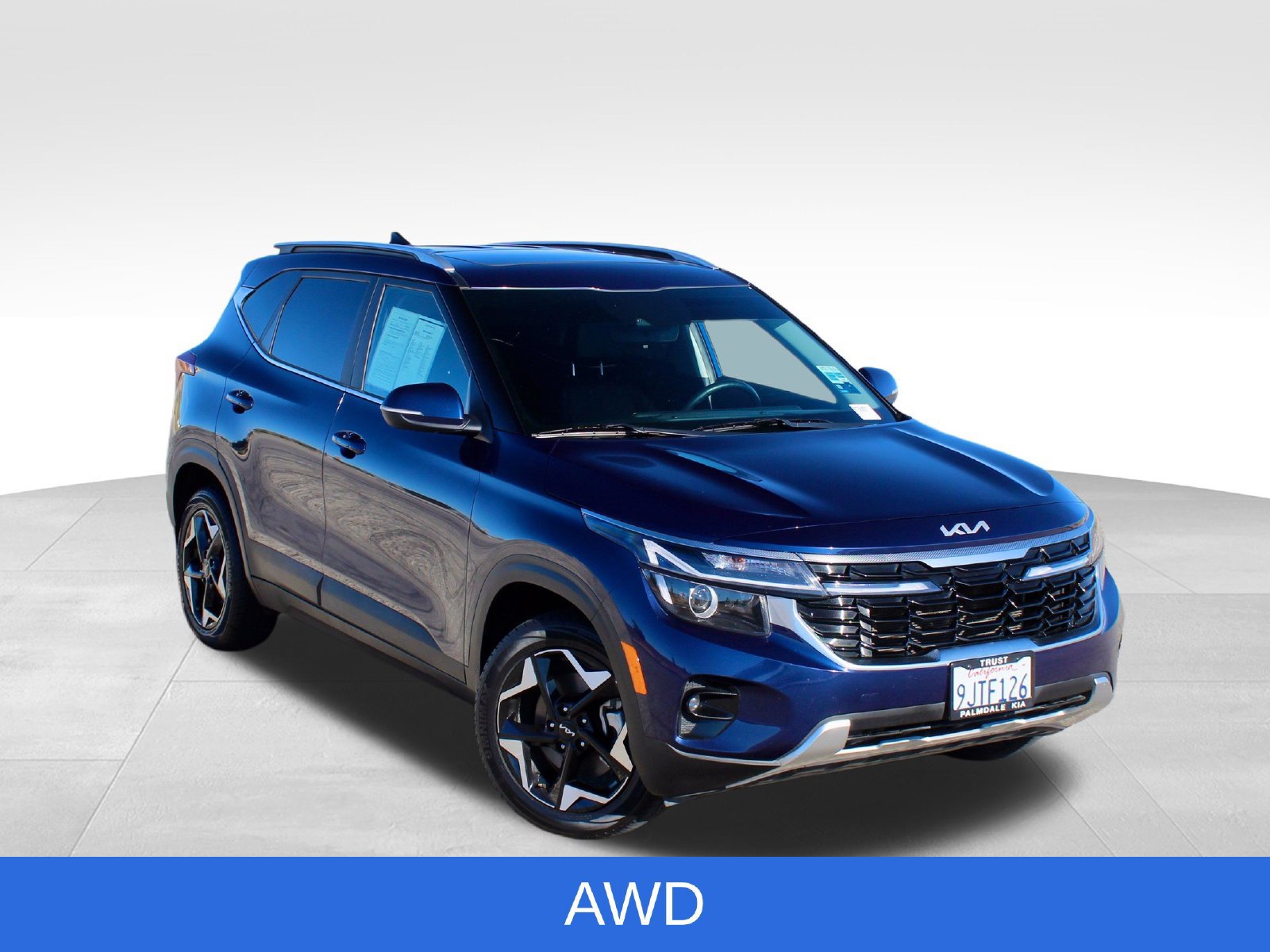 Used 2024 Kia Seltos EX AWD/4WD image 2