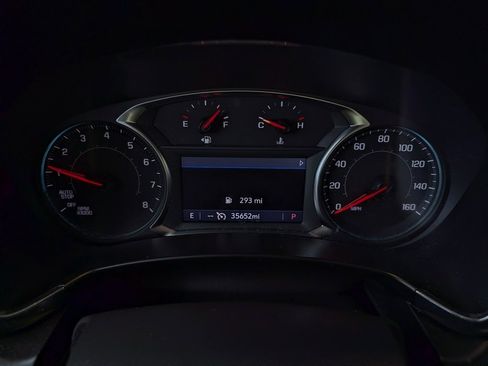 Used 2023 Chevrolet Equinox RS w/ RS Leather Package image 2