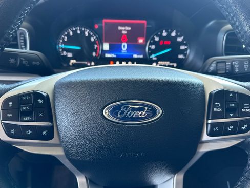 Certified 2023 Ford Explorer XLT w/ Equipment Group 202A AWD/4WD image 27