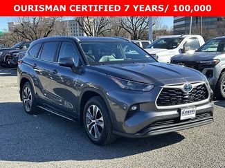 Used 2023 Toyota Highlander XLE video 1