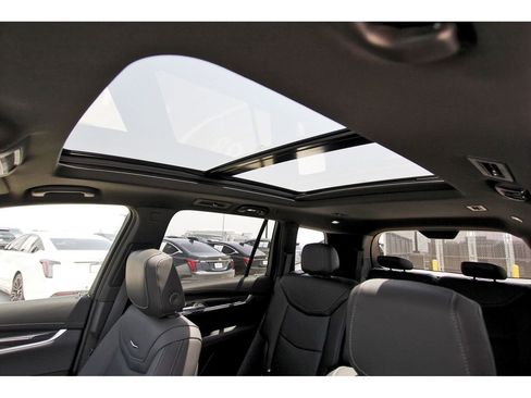 New 2025 Cadillac XT6 Sport w/ LPO, Onyx Lite Package image 24