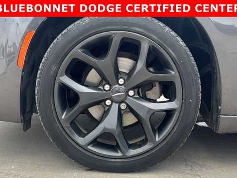 Used 2021 Chrysler 300 S image 32