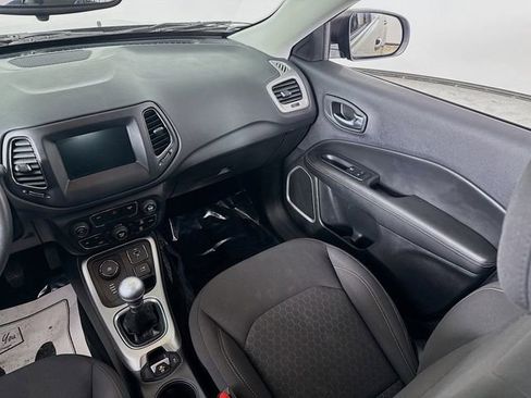 Used 2019 Jeep Compass Sport image 21