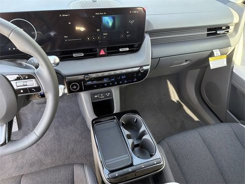 New 2026 Hyundai Ioniq 5 SE image 27