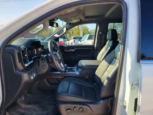 Used 2024 GMC Sierra 1500 SLT w/ SLT Premium Plus Package image 9