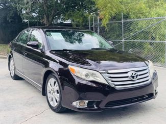 Used 2012 Toyota Avalon Limited image 1