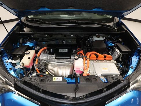 Used 2017 Toyota RAV4 Limited image 19