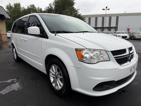 Used 2015 Dodge Grand Caravan SXT w/ Security Group image 3