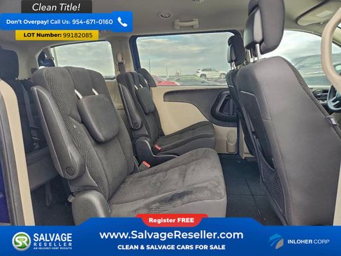 Used 2019 Dodge Grand Caravan SE w/ UConnect Hands-Free Group image 15