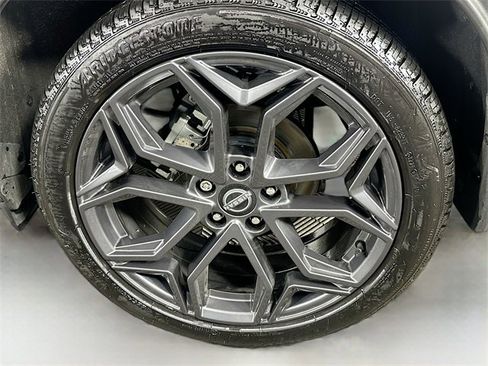 Used 2025 Nissan Kicks SR image 27