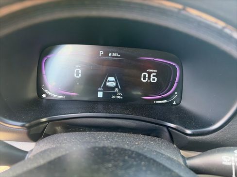 Used 2024 Kia Soul LX FWD image 13
