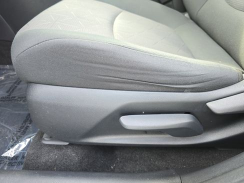 Used 2019 Toyota RAV4 XLE image 28