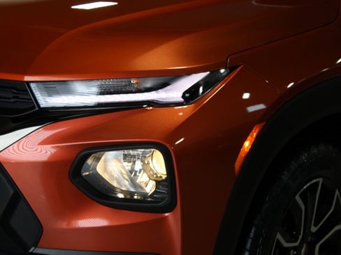 Used 2023 Chevrolet TrailBlazer ACTIV w/ Convenience Package image 2