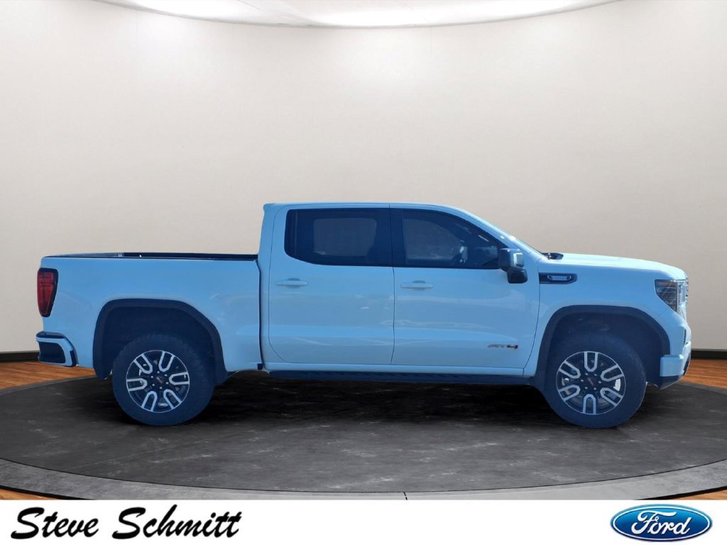 Used 2024 GMC Sierra 1500 AT4 w/ Technology Package AWD/4WD image 27