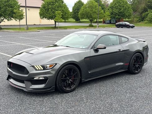 Used 2016 Ford Mustang Shelby GT350 w/ Track Package RWD image 4