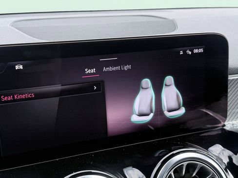 Used 2024 Mercedes-Benz GLB 250 image 71