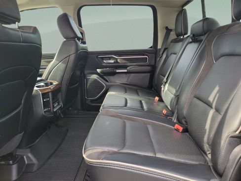 Used 2022 RAM 1500 Laramie AWD/4WD image 7
