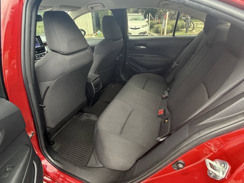 Used 2021 Toyota Corolla LE FWD image 10