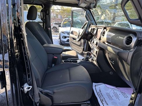 Certified 2021 Jeep Wrangler Unlimited Sahara image 27