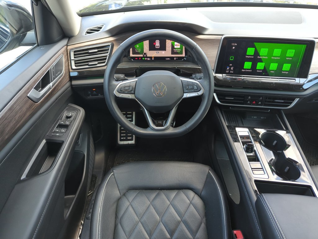 Used 2026 Volkswagen Atlas SEL Premium R-Line AWD/4WD image 14