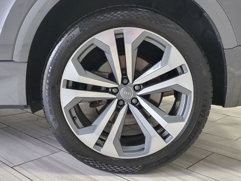 Used 2019 Audi Q8 Premium Plus image 8