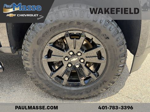 Used 2022 Chevrolet Colorado Z71 w/ Z71 Midnight Edition AWD/4WD image 21