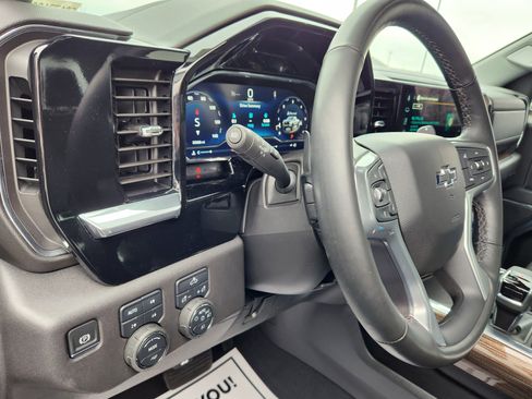 Used 2025 Chevrolet Silverado 1500 LT Trail Boss image 24