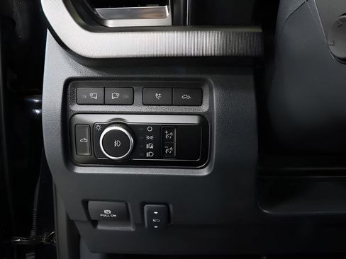 Used 2023 Ford F250 Platinum AWD/4WD image 20