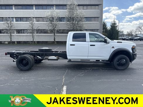 New 2026 RAM 5500 Tradesman AWD/4WD image 11