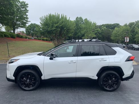 Used 2023 Toyota RAV4 XSE AWD/4WD image 7