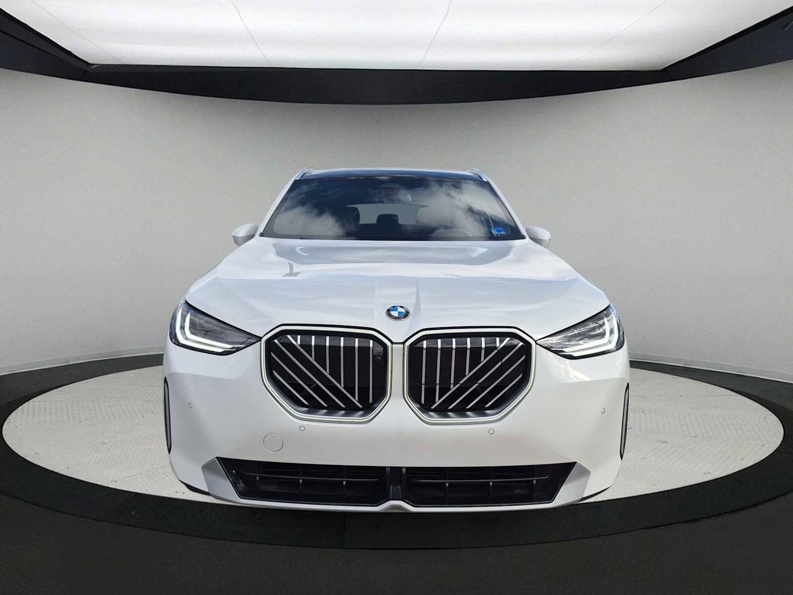 Used 2026 BMW X3 xDrive30i w/ Premium Package AWD/4WD image 3