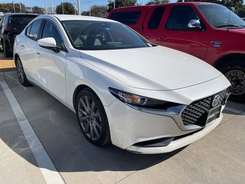 Used 2021 MAZDA MAZDA3 s image 1