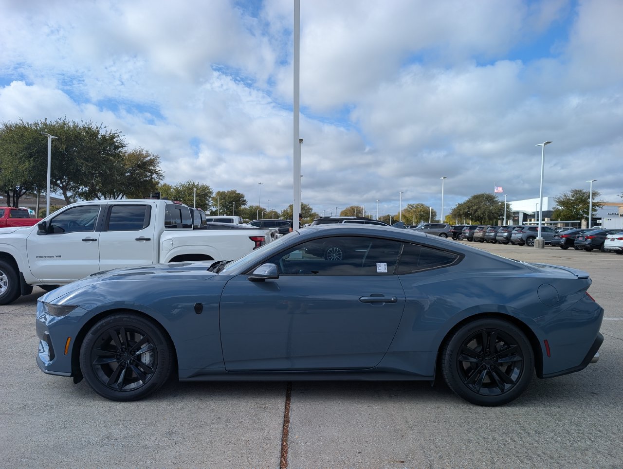 Used 2025 Ford Mustang GT RWD image 3