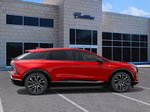 New 2025 Cadillac Optiq Sport 1 image 5