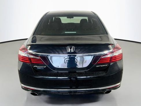 Used 2017 Honda Accord Sport image 7