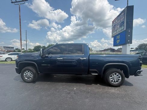 Used 2020 Chevrolet Silverado 2500 High Country w/ Z71 Off-Road Package AWD/4WD image 6