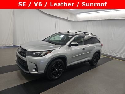 Used 2019 Toyota Highlander SE