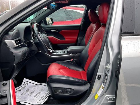 Used 2022 Toyota Highlander XSE image 21