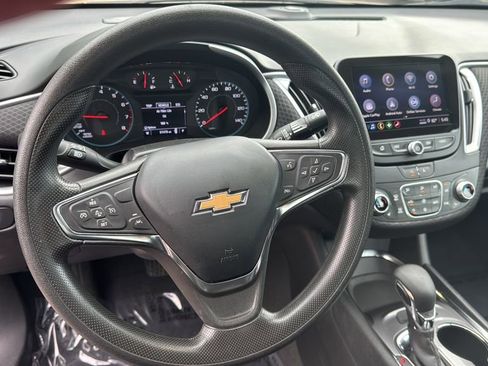 Used 2023 Chevrolet Malibu LT image 14