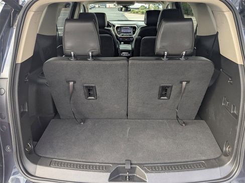 Used 2018 GMC Acadia Denali w/ Technology Package image 16