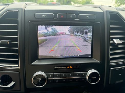 Used 2021 Ford Expedition XL image 23