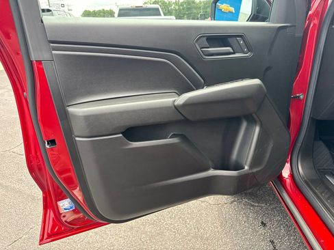 Used 2026 Chevrolet Colorado Trail Boss AWD/4WD image 11